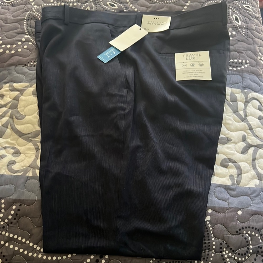 Perry Ellis Portfolio Men's Travel Luxe Slim-Fit Dress pants